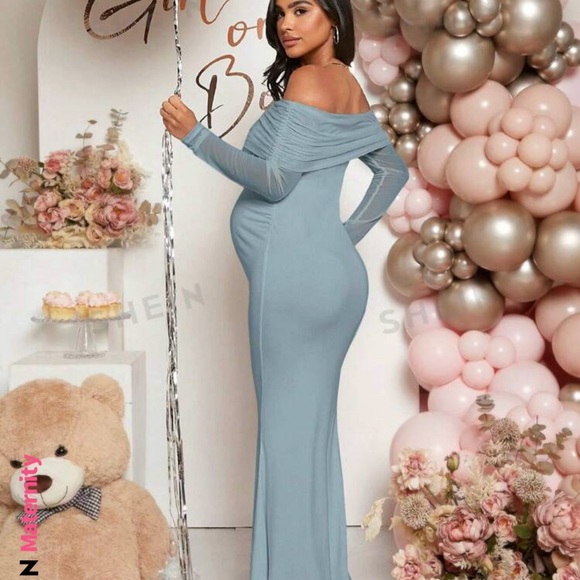 Blue maternity dress perfect for baby shower or maternity photoshoot! - Picture 1 of 3